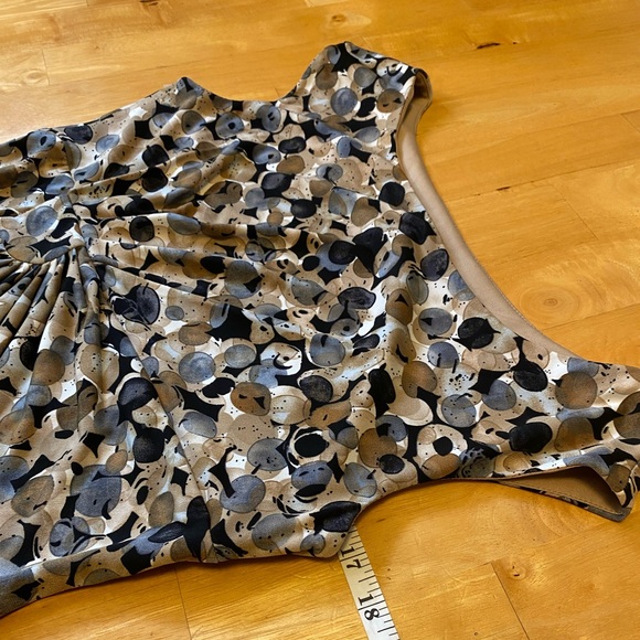 Connected Apparel Cap Sleeve Mock Wrap Dress Tan dots - Picture 10 of 16